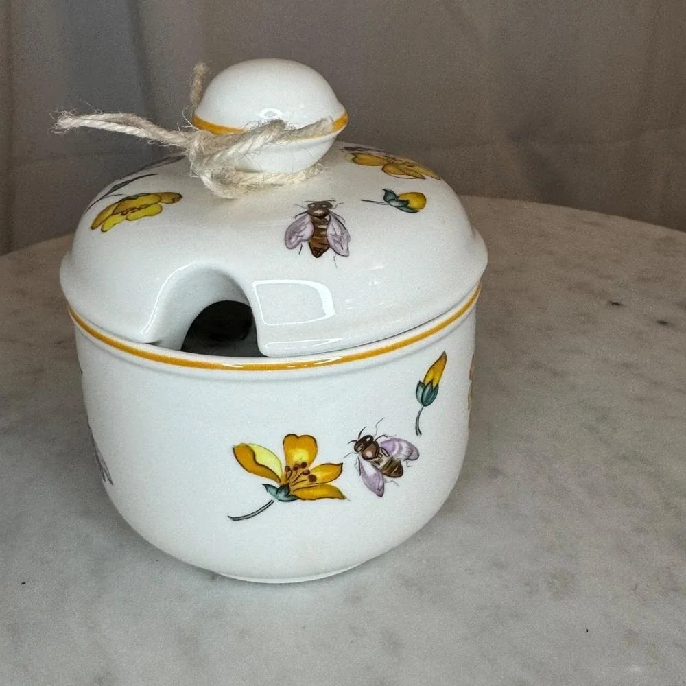 N/A ceramic lidded